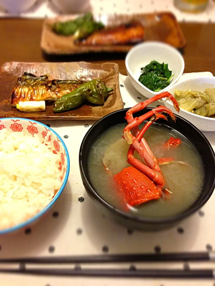 鳥羽で食べた伊勢海老。頭をもらって帰ってきたので味噌汁に。んー、うまい( ﾉД`)|ツナコさん