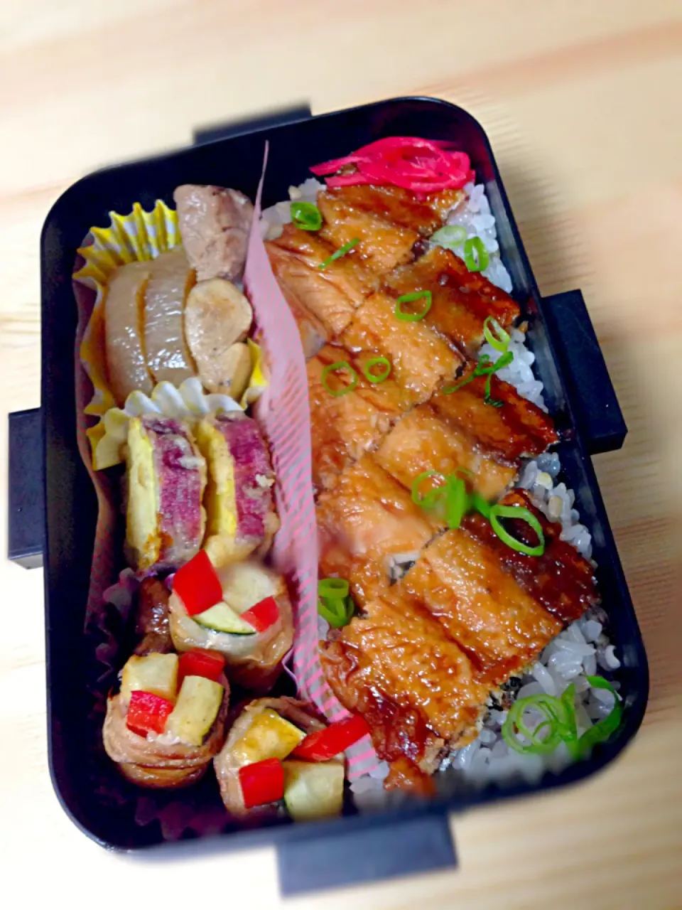 Snapdishの料理写真:9月１２日カレ弁当🐟|ともさん