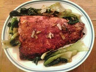 Teriyaki glazed Alaskan sockeye salmon w/baby bok choy|Lyn Demafelisさん