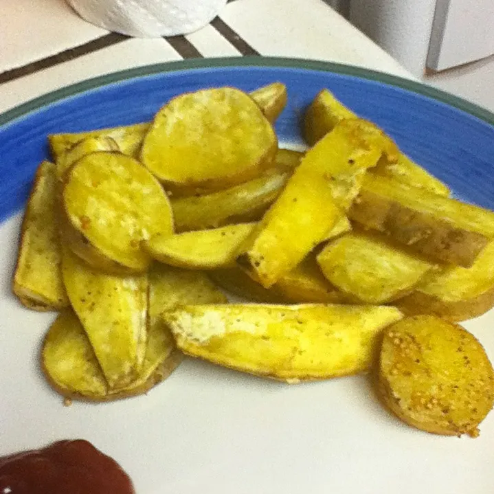 Baked sweet potato wedges|Sai linさん