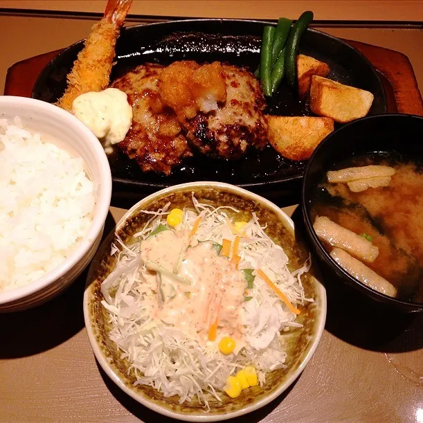 和風ハンバーグ定食|うめこさん