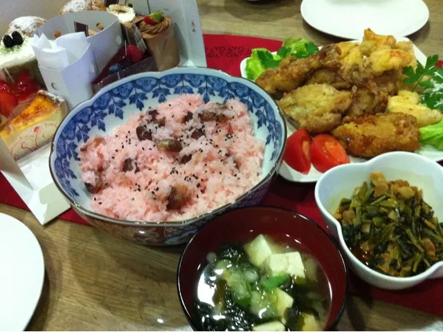 北海道名物〜甘納豆お赤飯・ケンタ風フライドチキン・豚肉と小松菜コチュジャン炒め・豆腐わかめ味噌汁・バースデーケーキバイキング|まーままさん