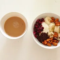 Snapdishの料理写真:Chai and Parfait|Anujaさん