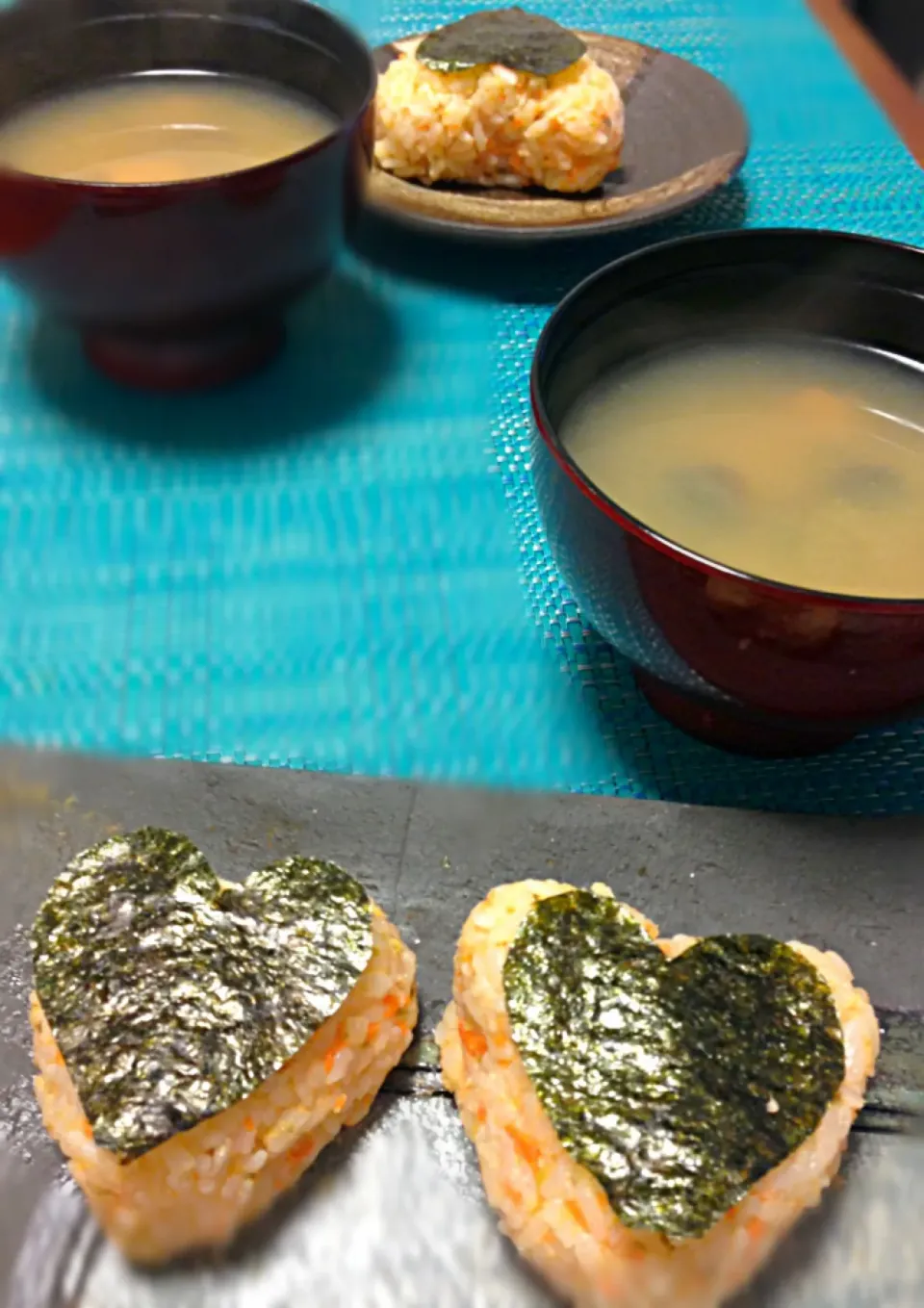 スモークサーモンのタルターラ❤で、お寿司風お握り🍙|チョス ♪さん