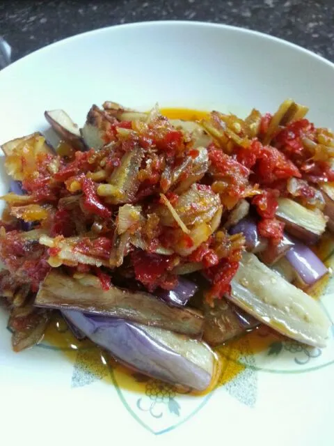 Fried Eggplant with Chili Anchovies Relish|Mrs BNazさん