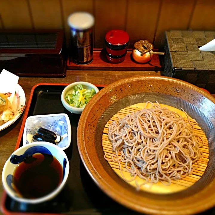 丸五蕎麦屋 もり天の小盛り♫ 800円|よしさん