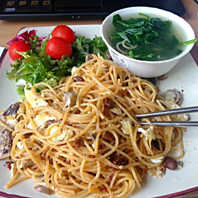 Snapdishの料理写真:Meet sauce with egg, my original spaghetti|LyzelleMayさん