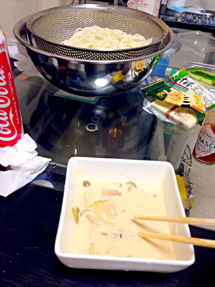 カルボナーラつけ麺うどん。|唐橋 大さん