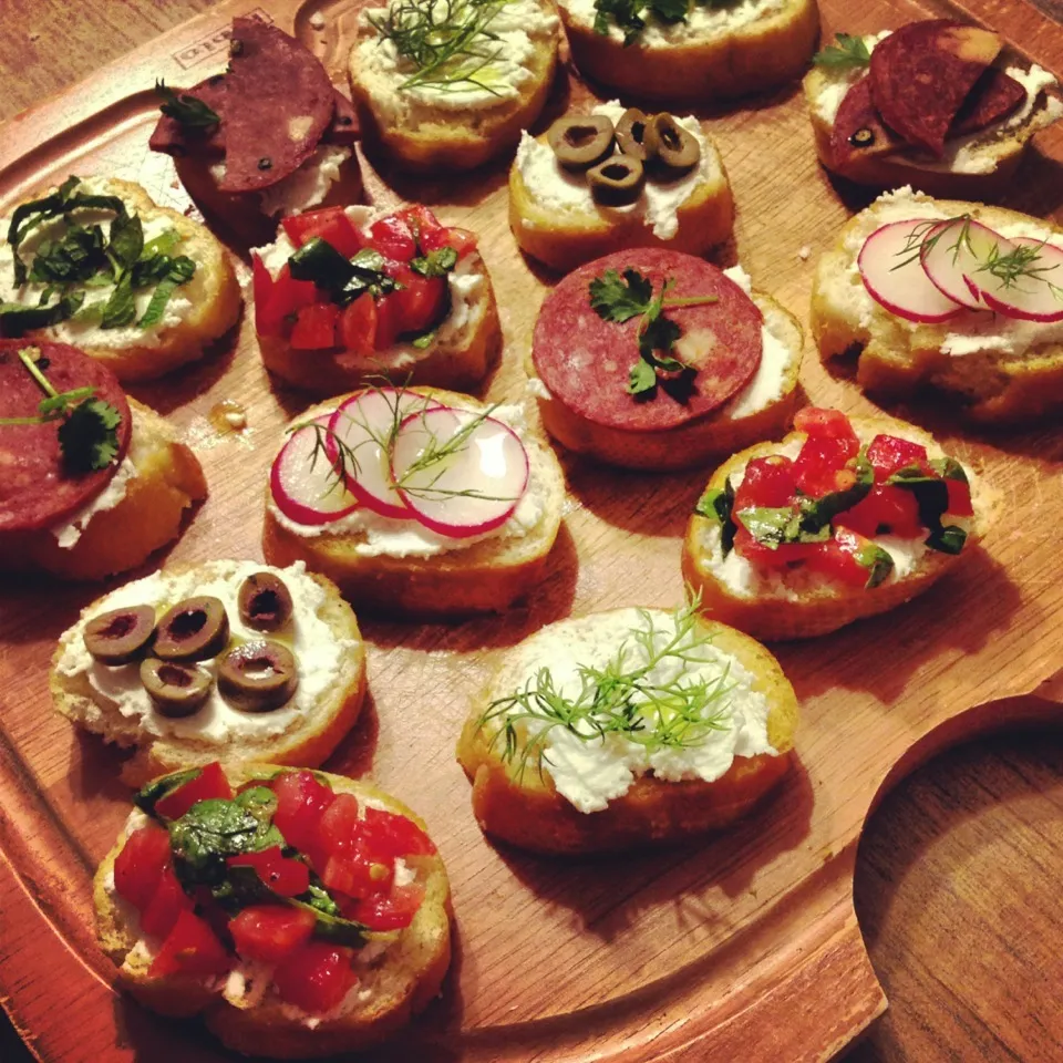 Snapdishの料理写真:Ricotta crostini|sepidehさん