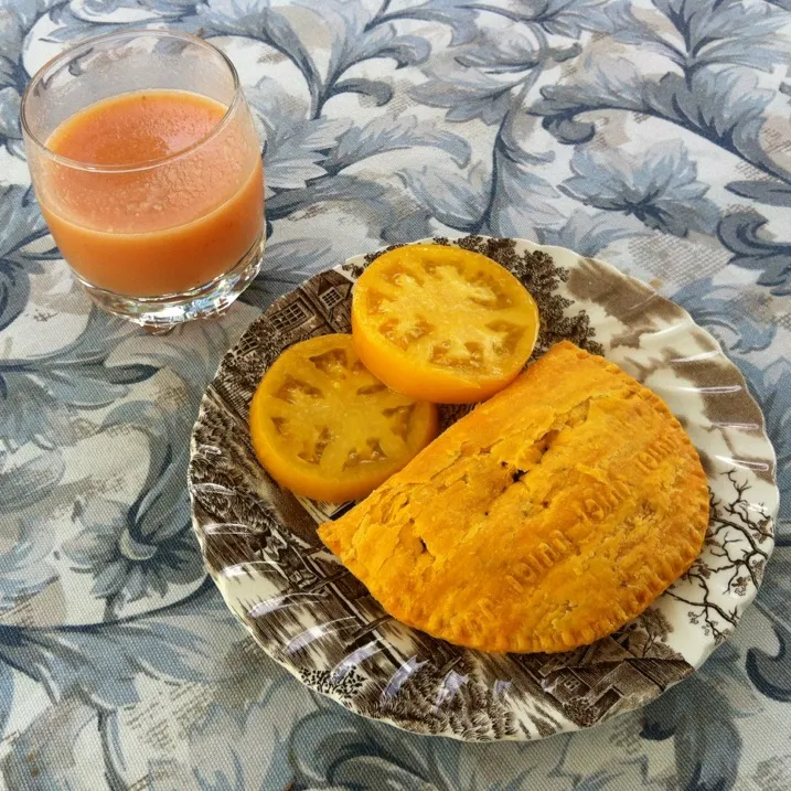 Snapdishの料理写真:Jamaican patties|まりーさん