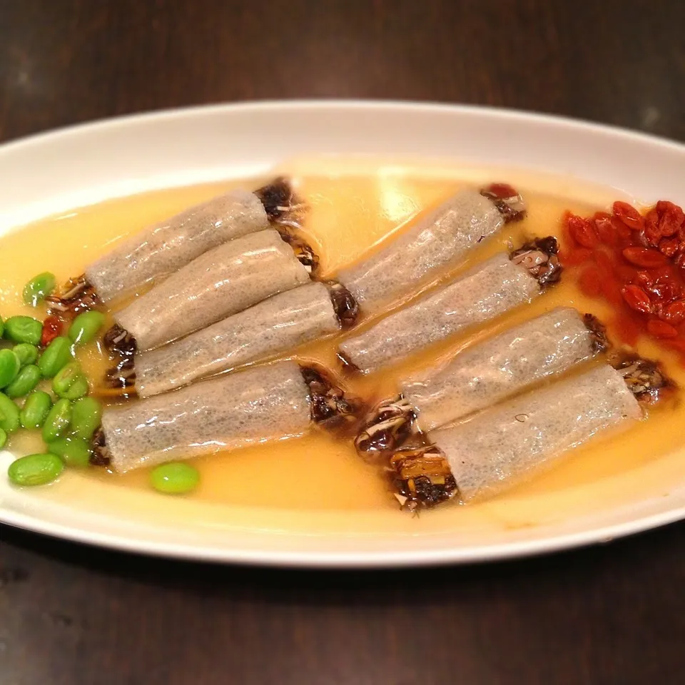 Bamboo Fungus stuffed with mixed wild mushrooms 「艷影紗窗」|nicky tangさん