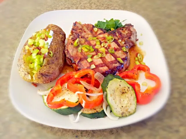 Pork chop with a sweet and spicy soy reduction|tony rodriguezさん