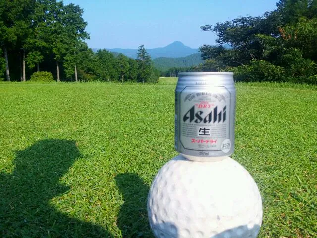 朝ビールと影な俺(￣▽￣;)|直樹さん