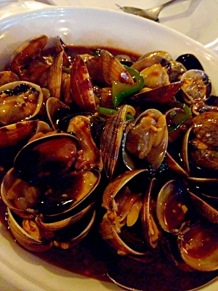 Clams with black bean sauce|Lukkaew_Lkさん