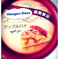 Snapdishの料理写真:ハーゲンダッツ アップルパイ