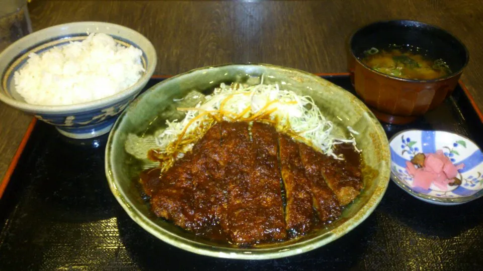 Snapdishの料理写真:ロースとんかつ定食(みそかつ)|桂 恵里さん