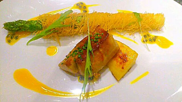 Duck Liver With Roasted Asparagus & Mango Sauce|Samantha Leongさん