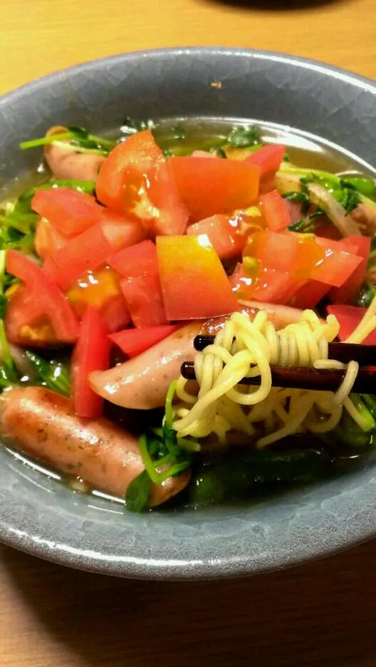 トマトどっさりレモンラーメン|みあこさん