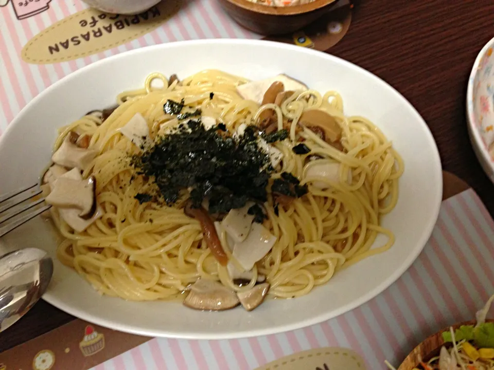 バター醤油のきのこスパ|荒木 英幸さん