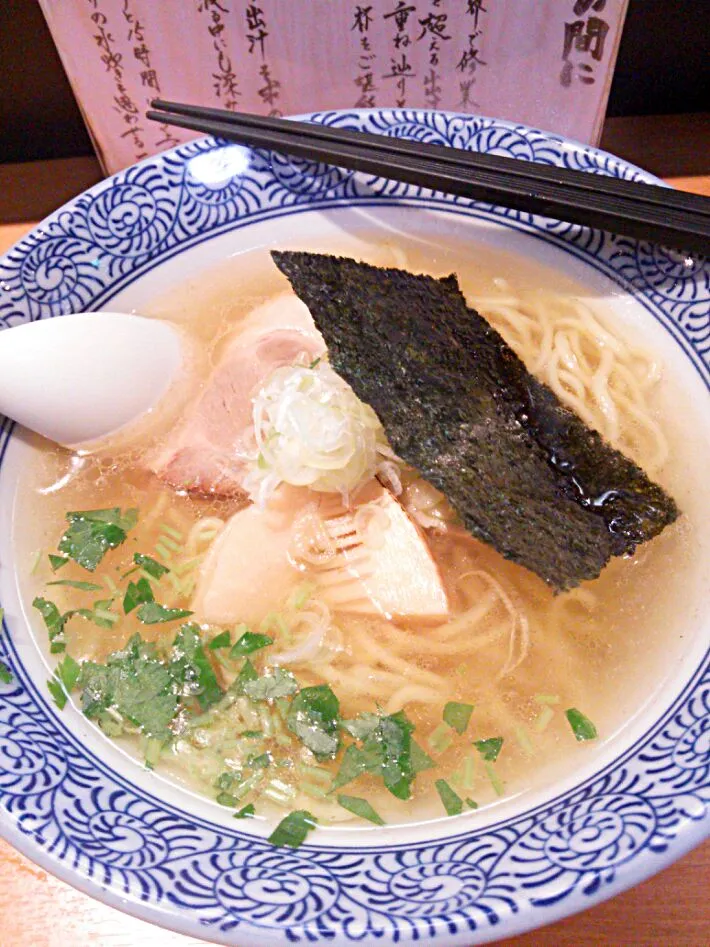 淡麗ラーメン|りょーさん