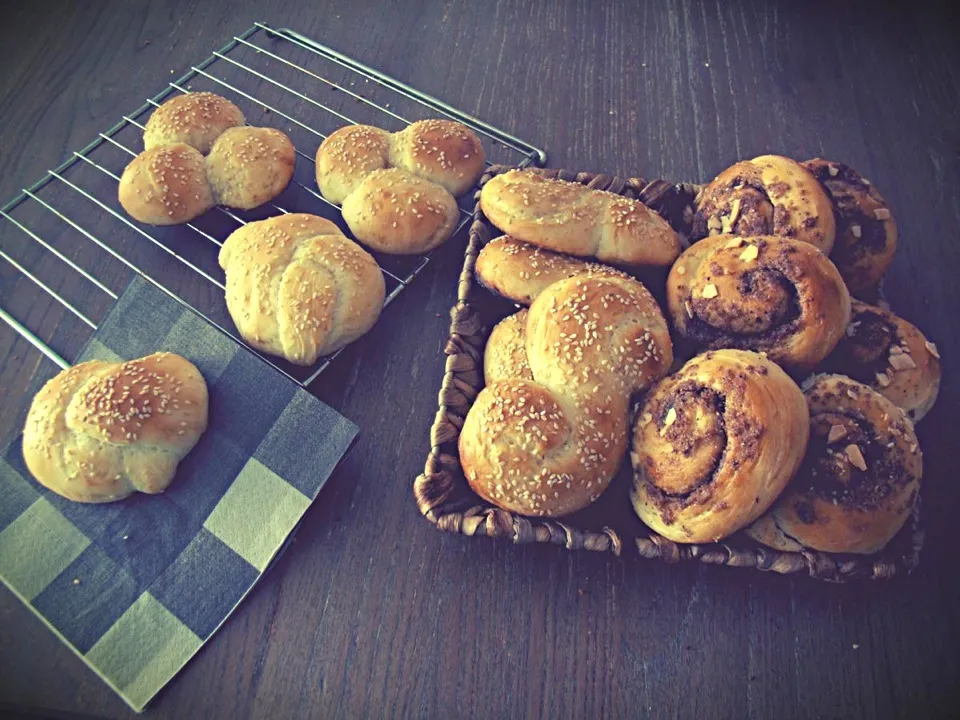 Cinnamon rolls and dinner buns|sepidehさん