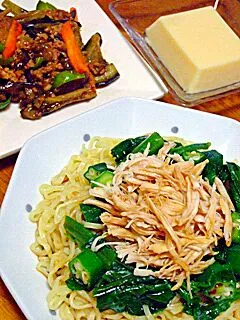 晩ご飯（蒸し鶏とネバネバ野菜の冷やし中華、麻婆茄子、卵豆腐）|すーさん