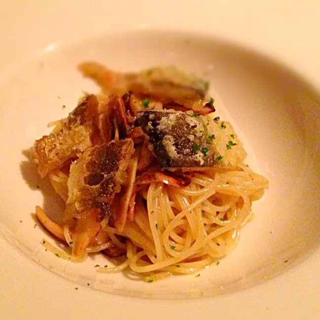 Snapdishの料理写真:Angel hair pasta & matsutake|willzさん