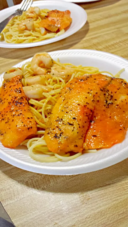 bakef tilapia shrimp scampi|Chris Hollyさん