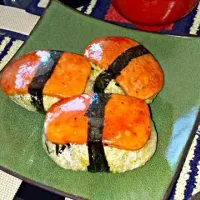 Snapdishの料理写真:spicy spam musubi with furikake and picled daikon|maymayinloveさん