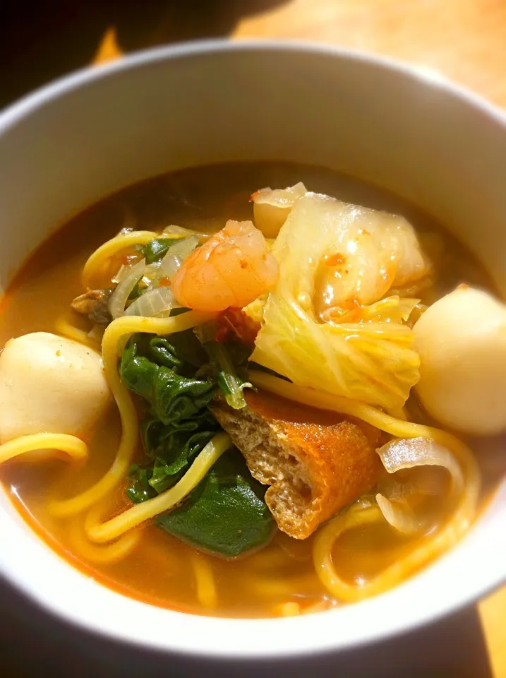 Beef broth noodle soup|Nicky Jonesさん