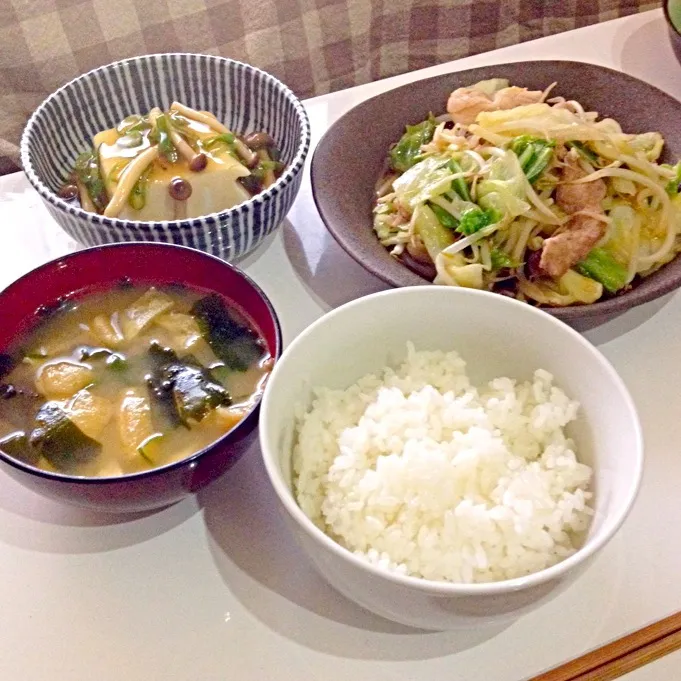 豆腐のあんかけ、豚肉と野菜の柚子胡椒炒め、お味噌。the和食！|Nozomi Oganeさん