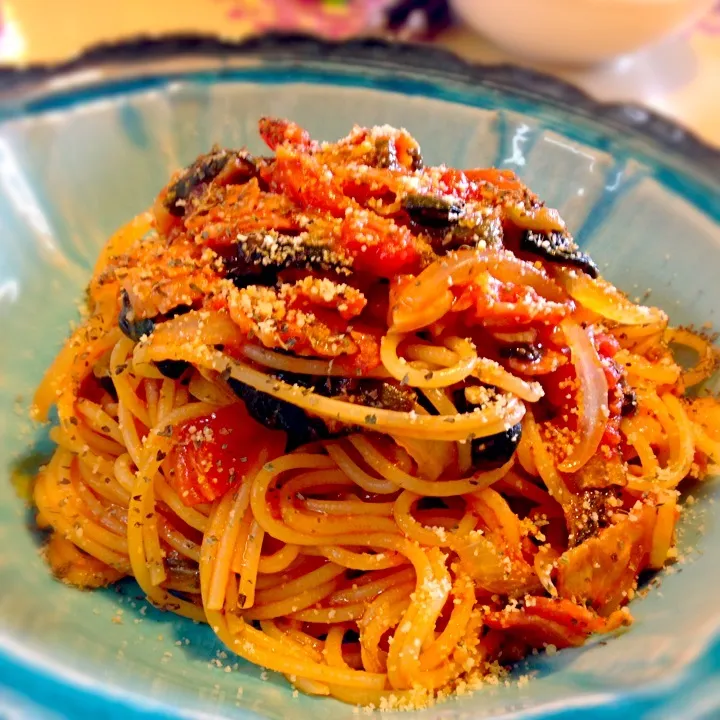 今日のパパパスタ【ベーコンとほうれん草のトマトバジルパスタ】|不動南平さん