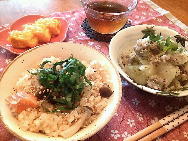 鮭としめじの炊き込みご飯
ネギ塩味肉じゃが
たまごやき|しほさん