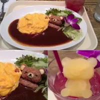 Snapdishの料理写真:リラックマカフェの「リラックマオムライス」と「リラックマカクテル テキーラサンセット」|RINNさん