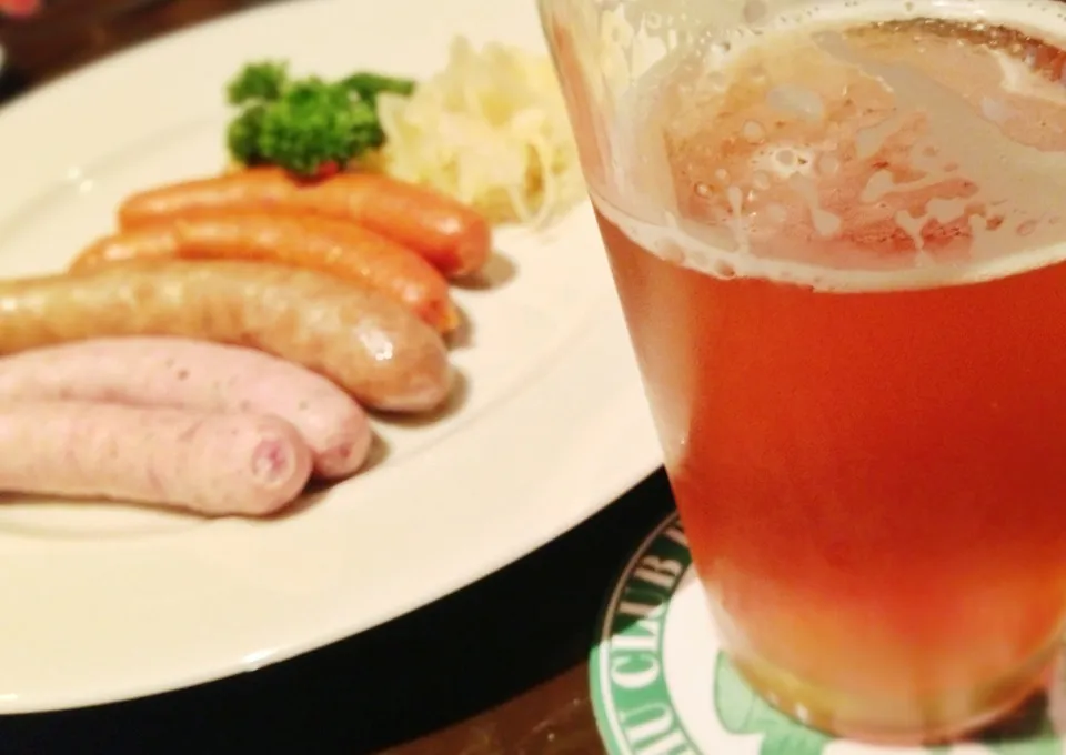 Snapdishの料理写真:ソーセージ盛り合わせ！ビールが進む！！|Ken Kitamuraさん