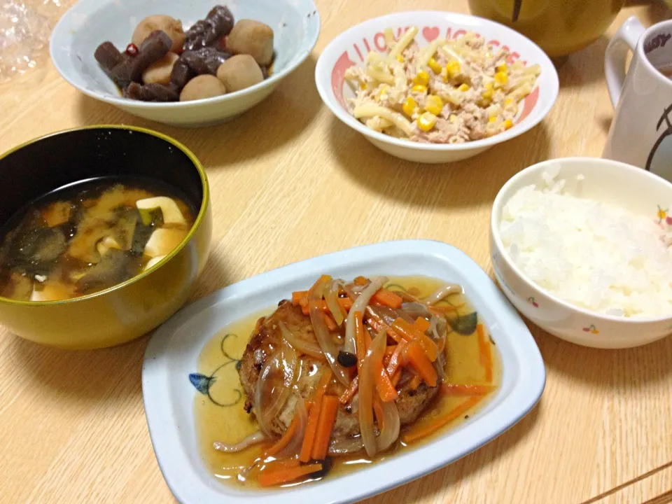 あんかけ豆腐ハンバーグ、里芋とこんにゃくの煮物、マカロニサラダ、お味噌汁|ami✞♡さん