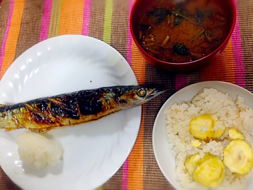 秋の味覚 栗ご飯とさんまの塩焼き|noriさん