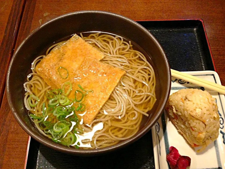 しろ味 きつねトッピング、おにぎり(炊き込みごはん)|福間 博彰さん