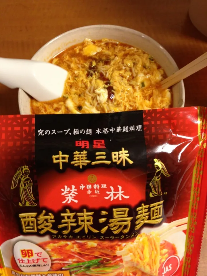 Snapdishの料理写真:明星 中華三昧 酸辣湯麺|中華蕎麦 銀時さん