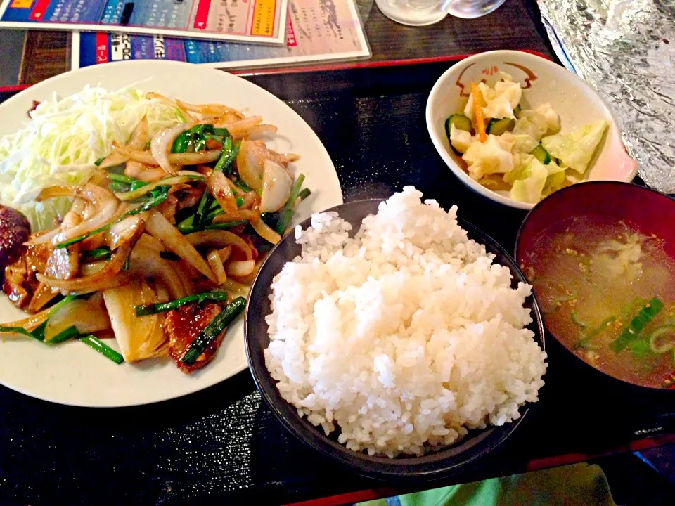 琉球ホルモン 焼肉定食|ponnaoさん