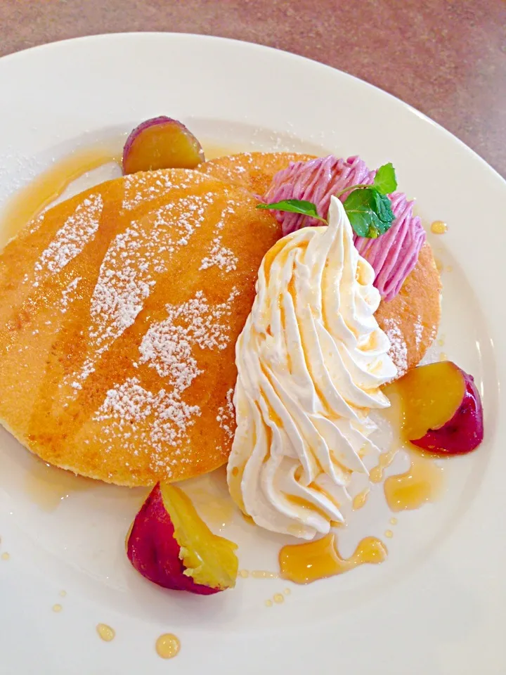 モンブランのパンケーキinガスト|甘味豆腐さん