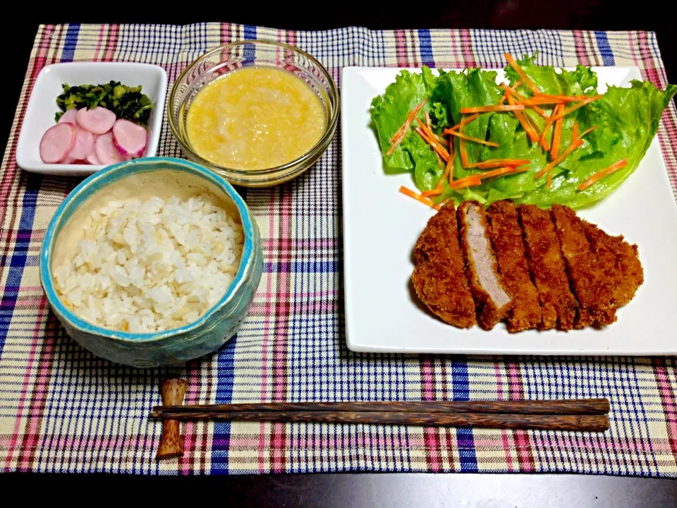 豚カツと麦とろろご飯|恭子さん