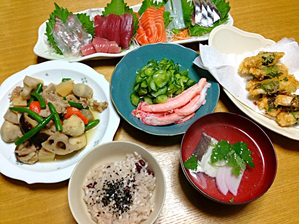 Snapdishの料理写真:昨日の今日なのでささやかなお祝い😊|川上千尋さん