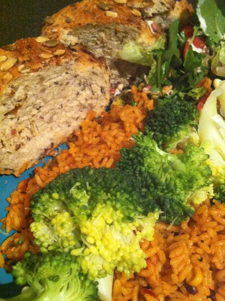 Broccoli with savoury rice and cranberry, pumpkin & orange loaf|Nick Hiderさん