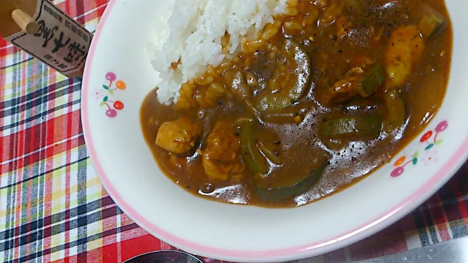 Snapdishの料理写真:深夜に激辛カレー。。|かんみぅさん