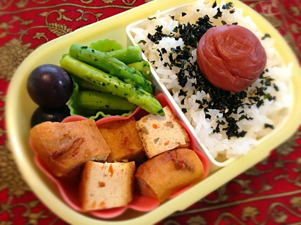 Snapdishの料理写真:きんぴらがんもとアスパラ弁当|もえさん