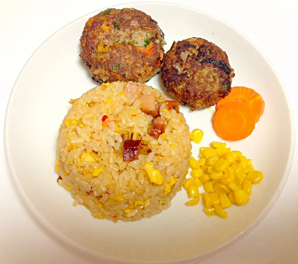 🍴fried rice😋hamburger🍴|chixさん