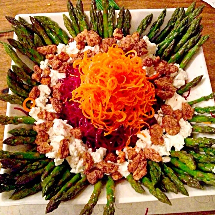 Asparagus Feta Cheese Candied Walnuts Red Cabbage and Shredded Carrot Salad|Michael BigBanker Ernanoさん