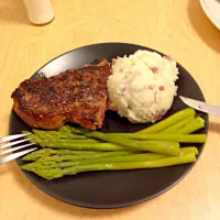 Steak, Mashed potatoes, asparagus|Kathelopeさん