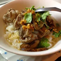 ข้าวต้มกระดูกหมูเห็ดหอม Boiled rice with rips.|Tulyaraweeさん